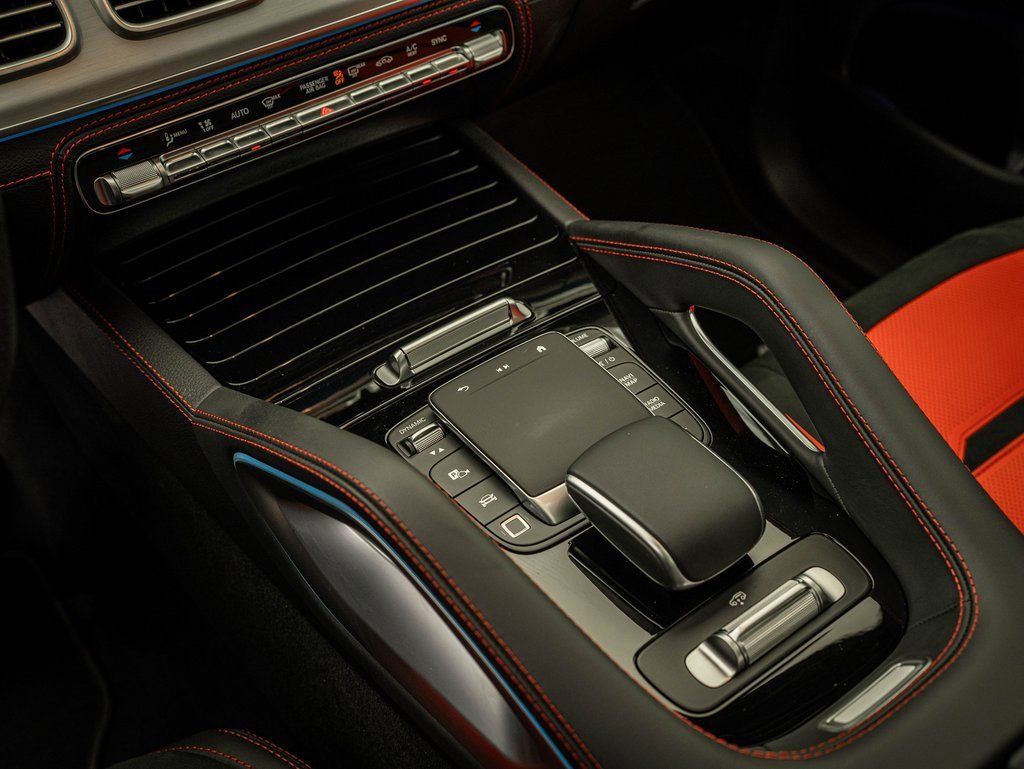 Certified 2025 Mercedes-Benz GLE 53 AMG 4MATIC image 37