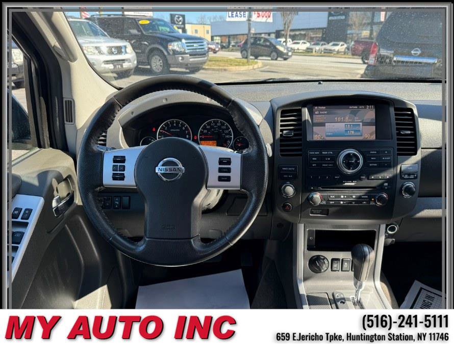 Used 2012 Nissan Pathfinder Silver image 12