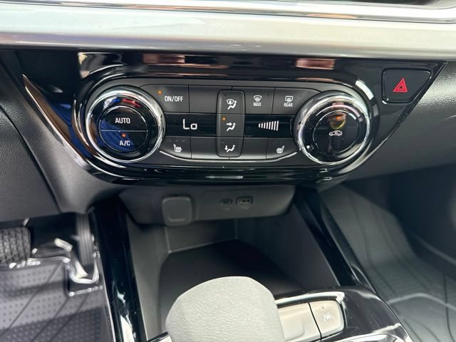 New 2026 Chevrolet Trax LT w/ Driver Confidence Package FWD image 10