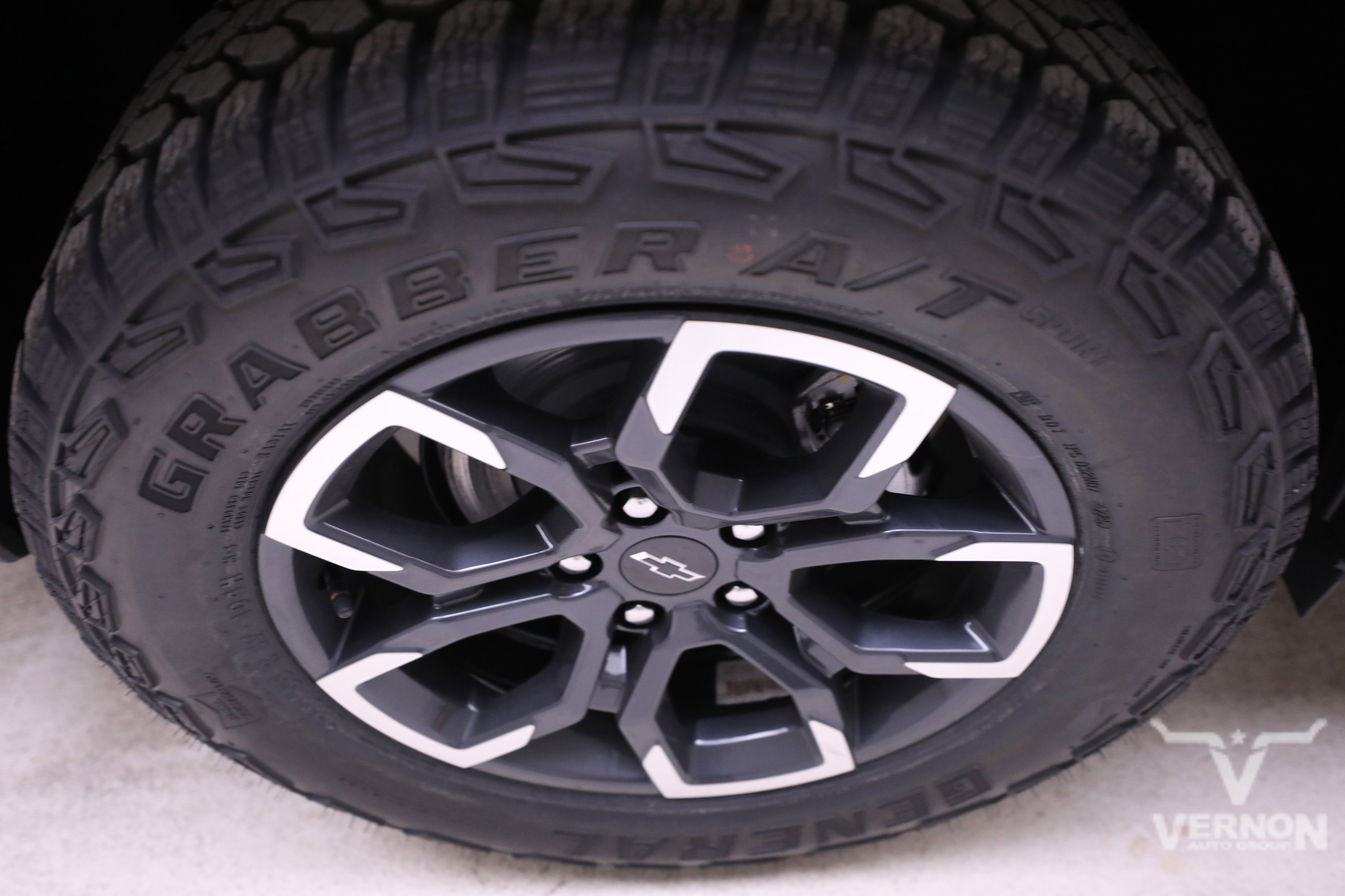 New 2026 Chevrolet Equinox ACTIV w/ Safety and Technology Package image 31