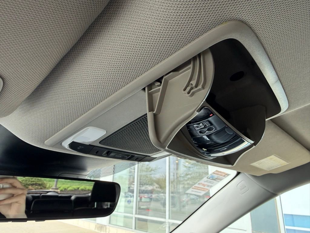 Used 2025 Honda Pilot EX-L image 28
