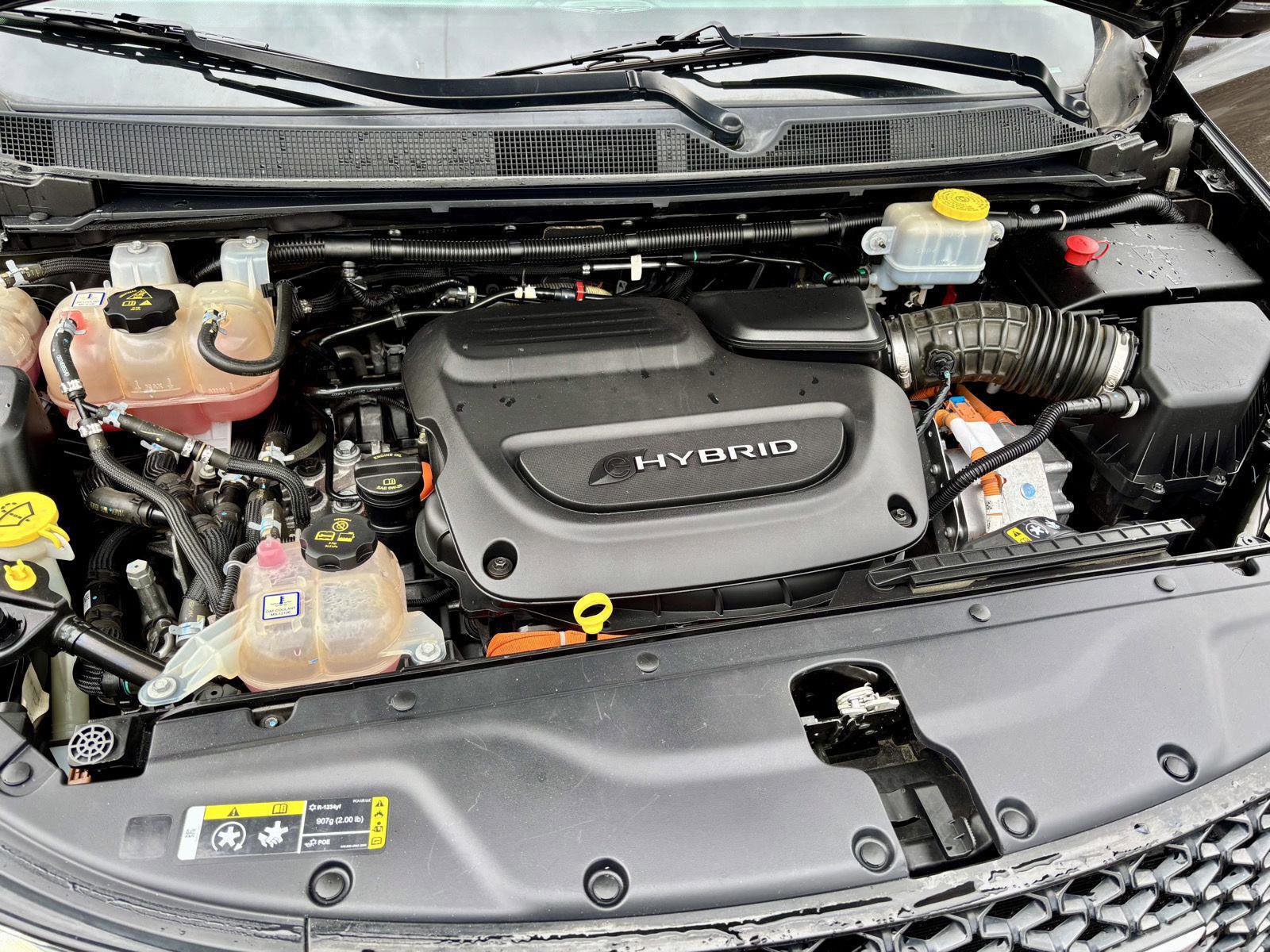 Used 2021 Chrysler Pacifica Touring-L image 34