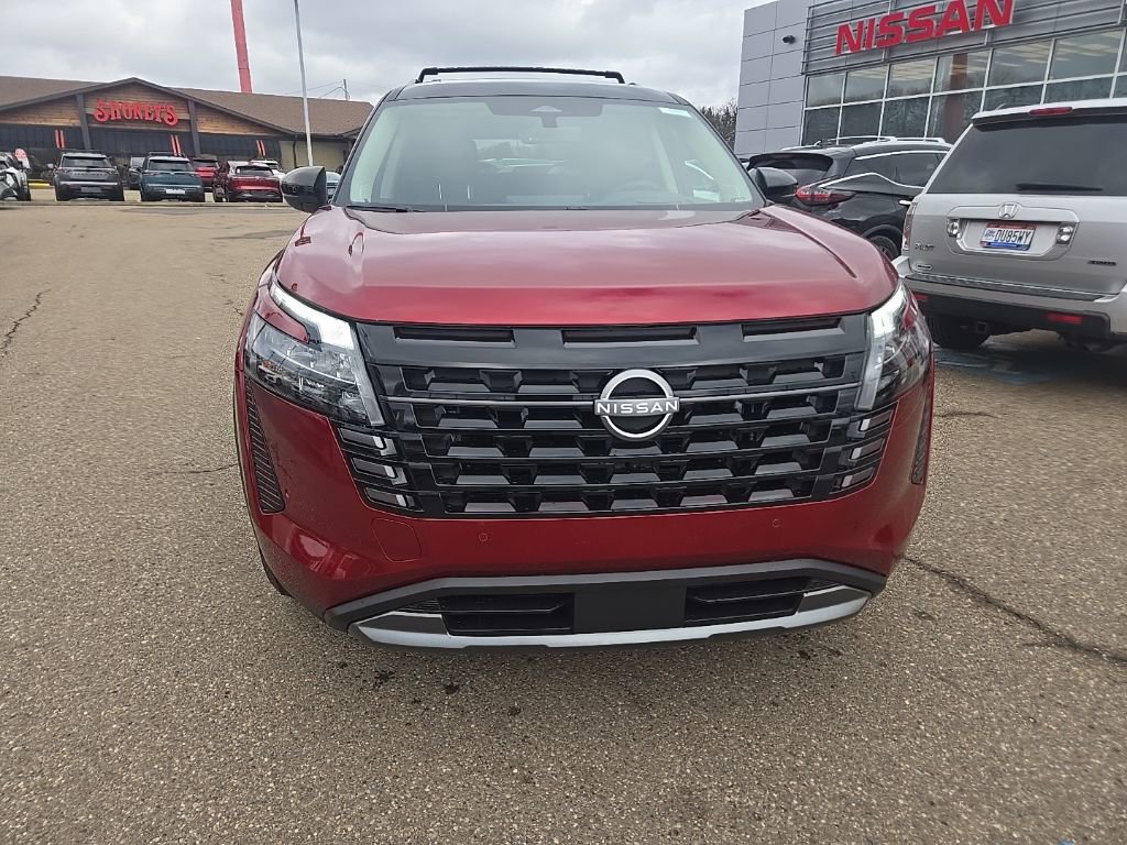 New 2026 Nissan Pathfinder Platinum image 2