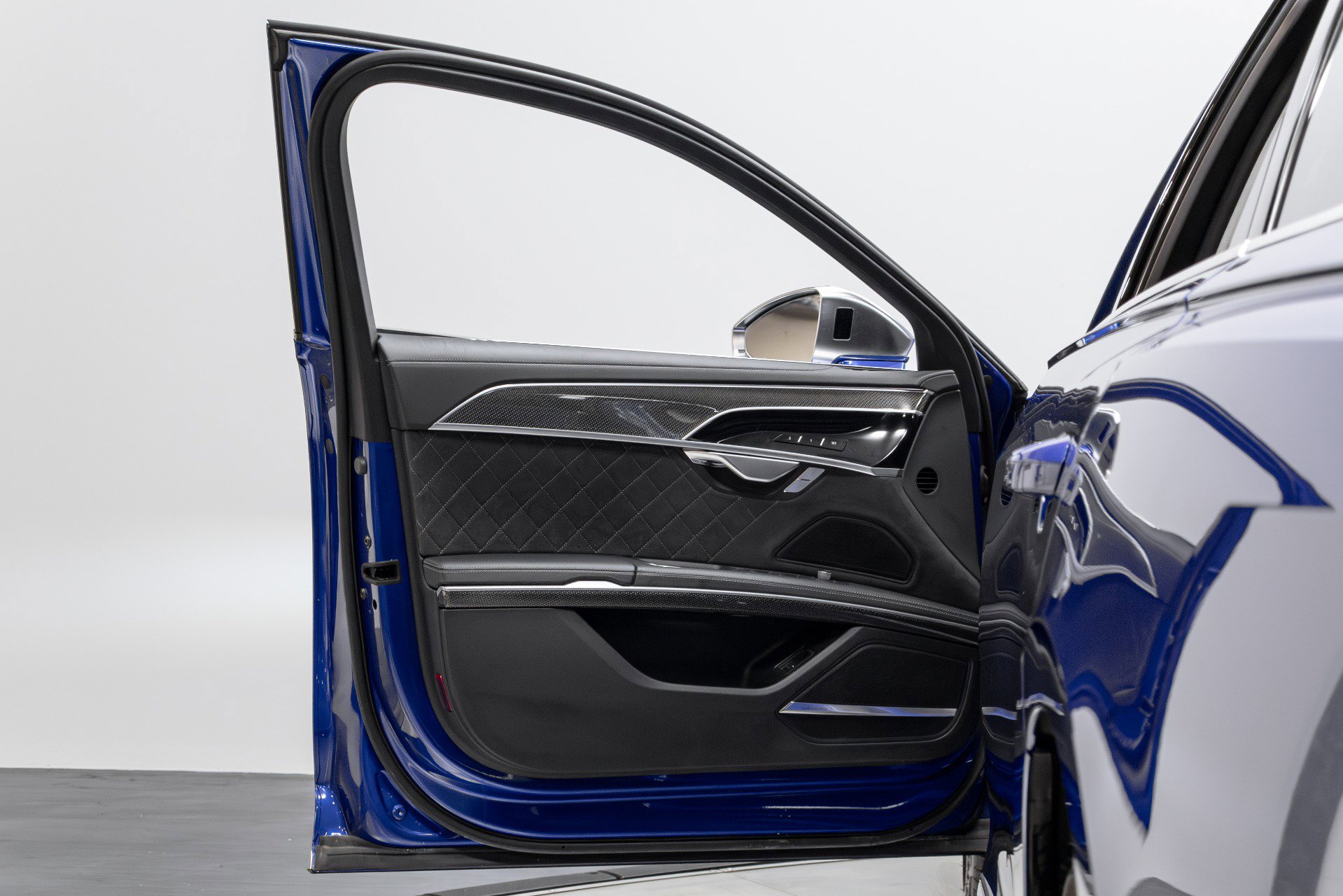 Used 2023 Audi S8 image 52