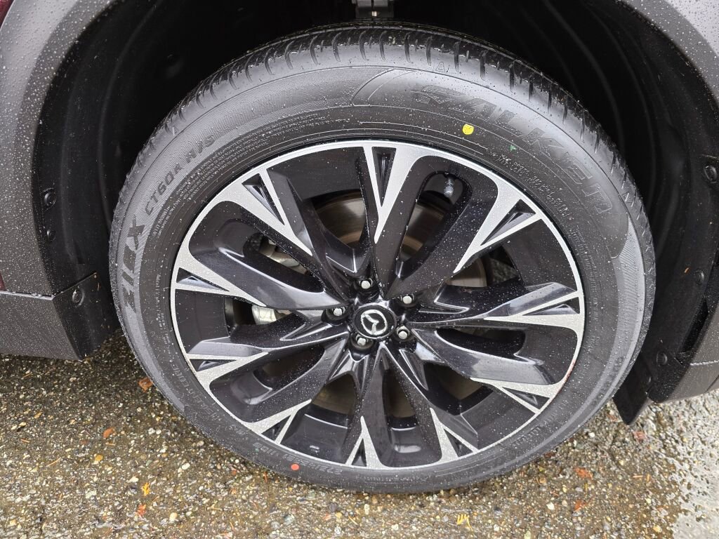 Used 2024 MAZDA CX-90 Plug-In Hybrid w/ Premium Plus image 9