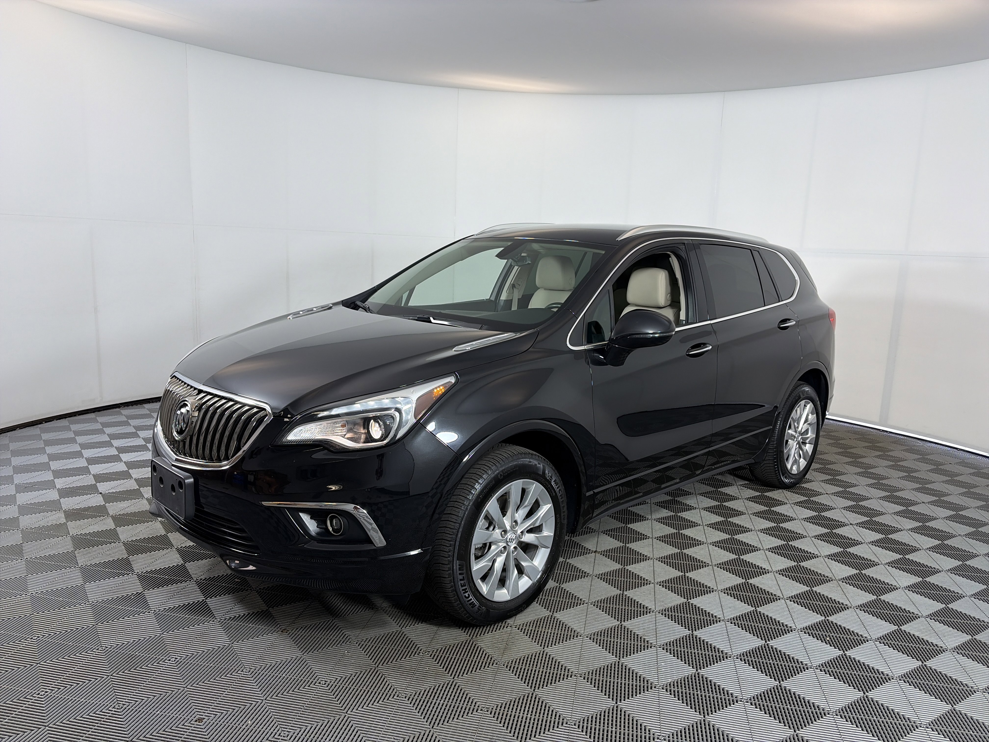 Used 2017 Buick Envision Essence AWD/4WD image 2