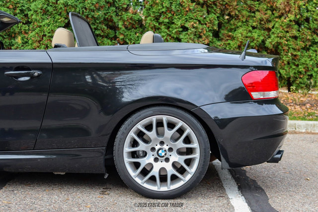 Used 2010 BMW 135i Convertible image 5