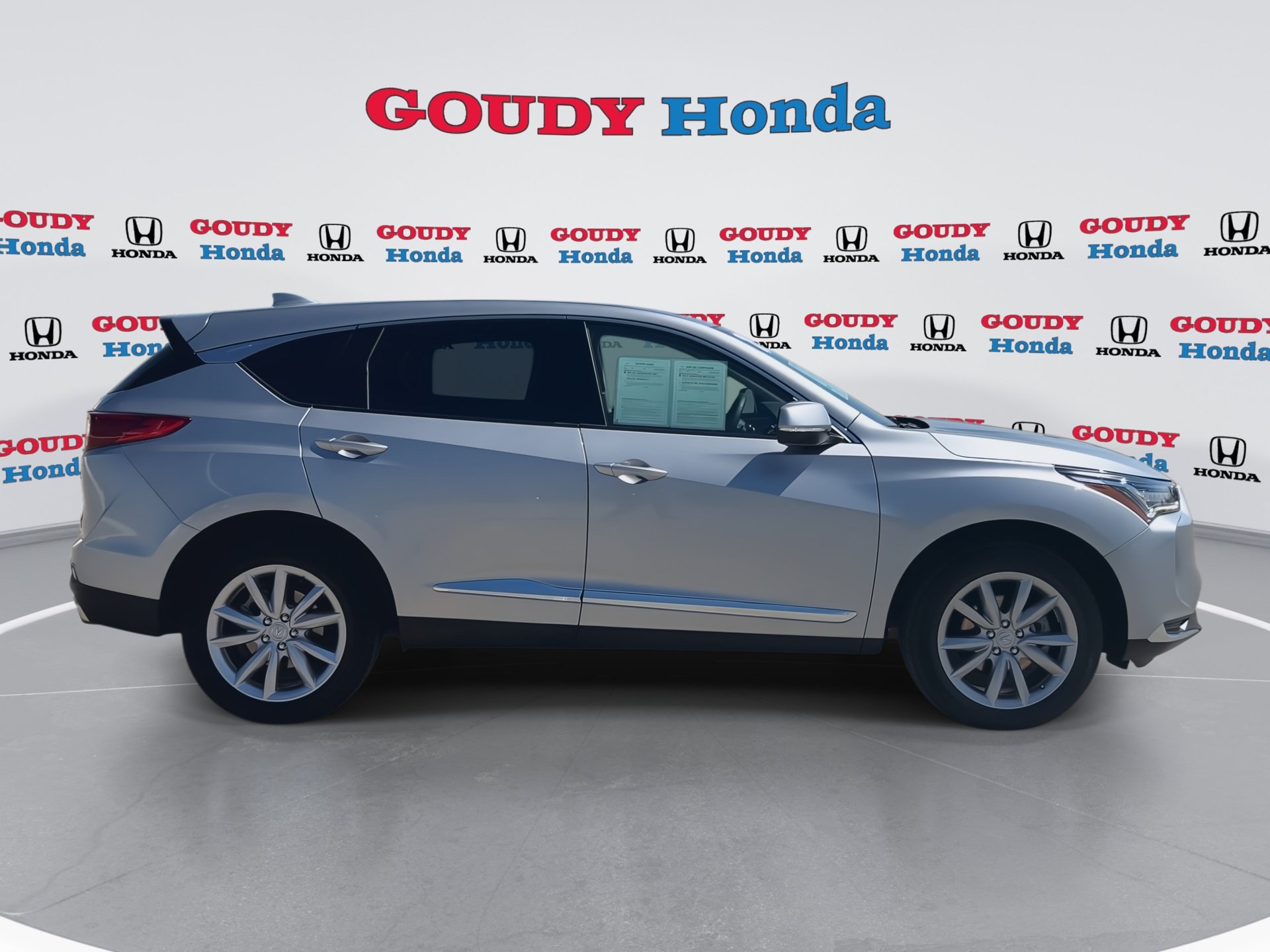 Used 2024 Acura RDX SH-AWD image 9