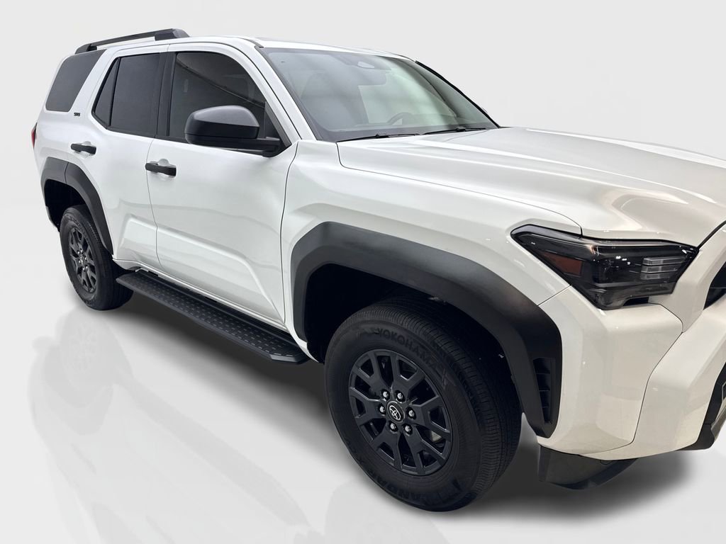 Used 2025 Toyota 4Runner SR5 AWD/4WD image 12