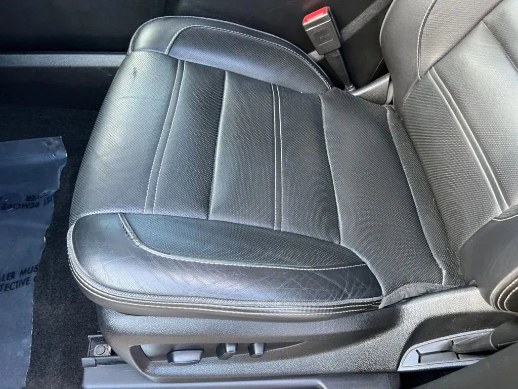 Used 2018 GMC Yukon Denali AWD/4WD image 25