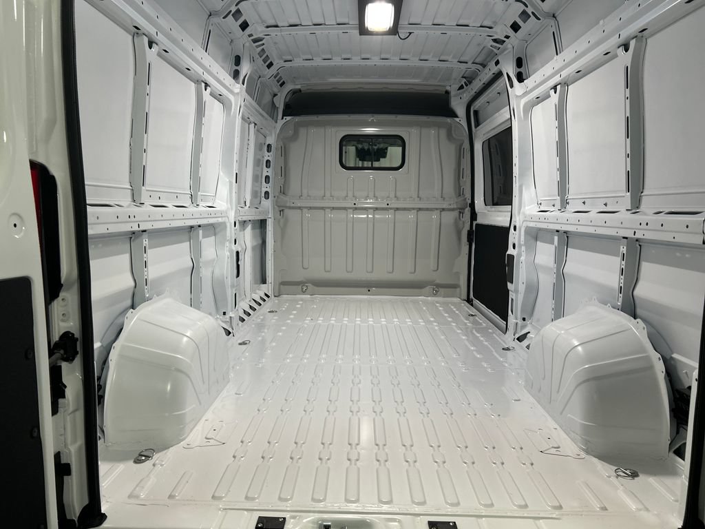 New 2026 RAM ProMaster 2500 w/ Convenience Group FWD image 21