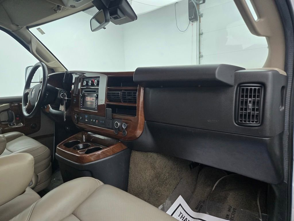 Used 2020 GMC Savana 2500 Extended w/ Enhanced Convenience Package image 44