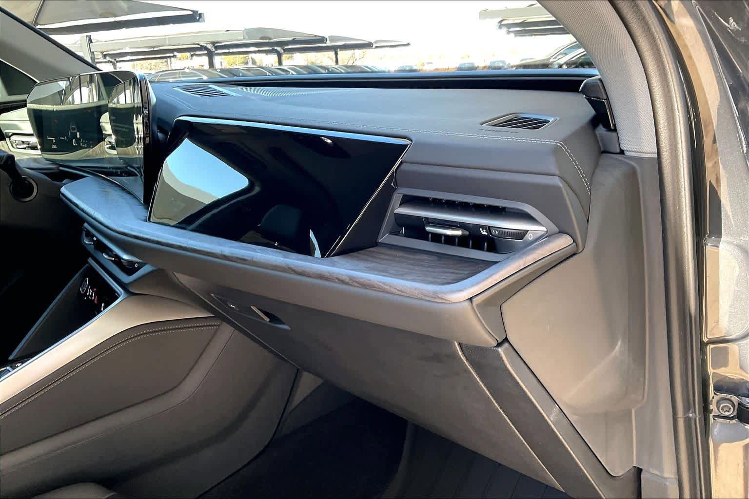 Used 2025 Audi Q5 Premium w/ Convenience Package image 18