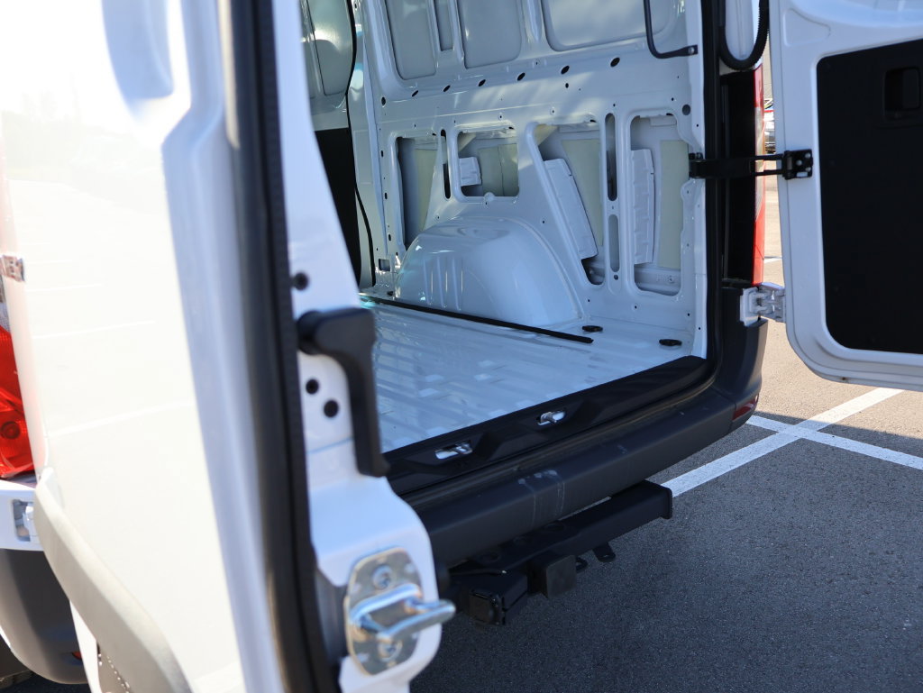 Used 2025 Mercedes-Benz Sprinter 2500 image 19