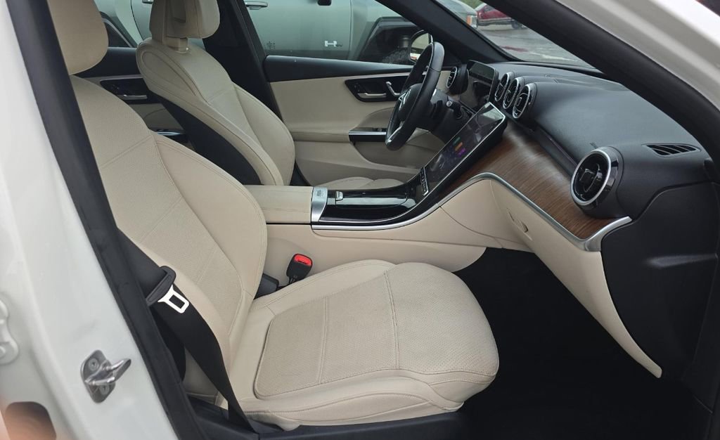 Certified 2025 Mercedes-Benz C 300 Sedan image 9