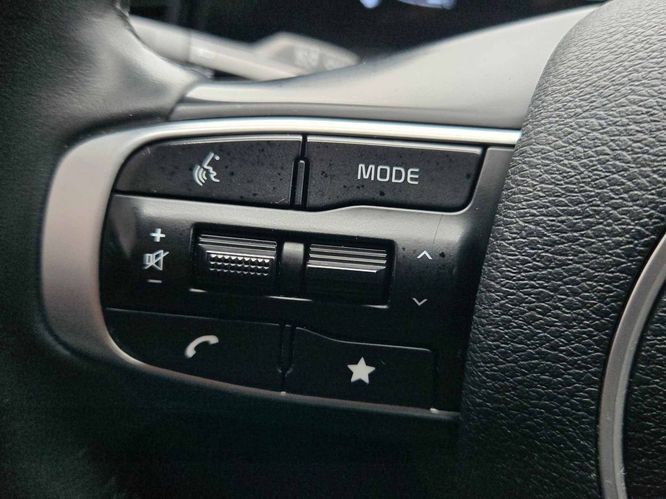 Used 2023 Kia Sportage X-Line w/ X-Line Premium Package AWD/4WD image 23