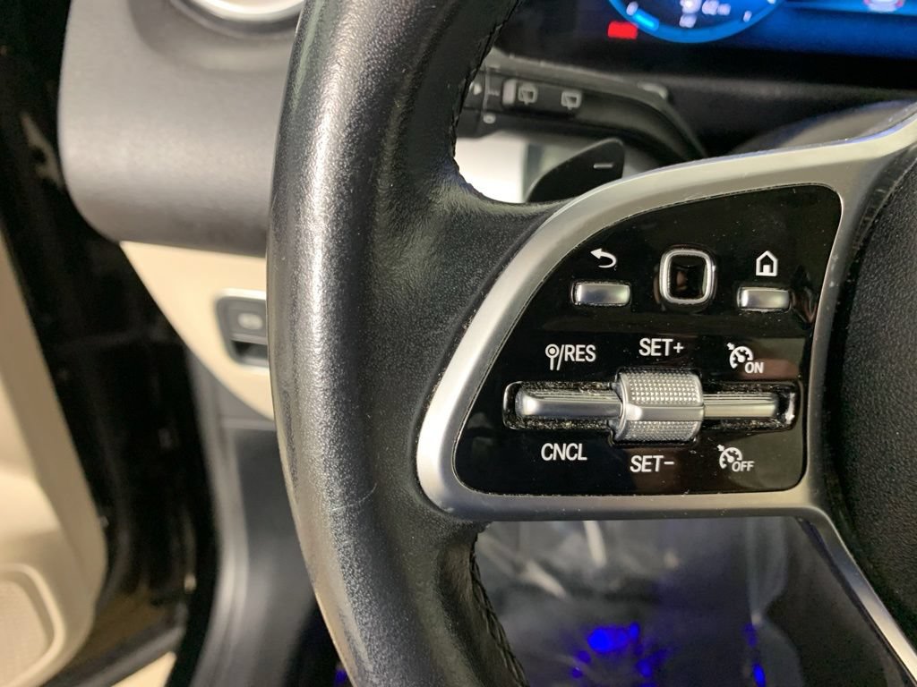Used 2022 Mercedes-Benz GLB 250 4MATIC w/ Premium Package Lite image 20