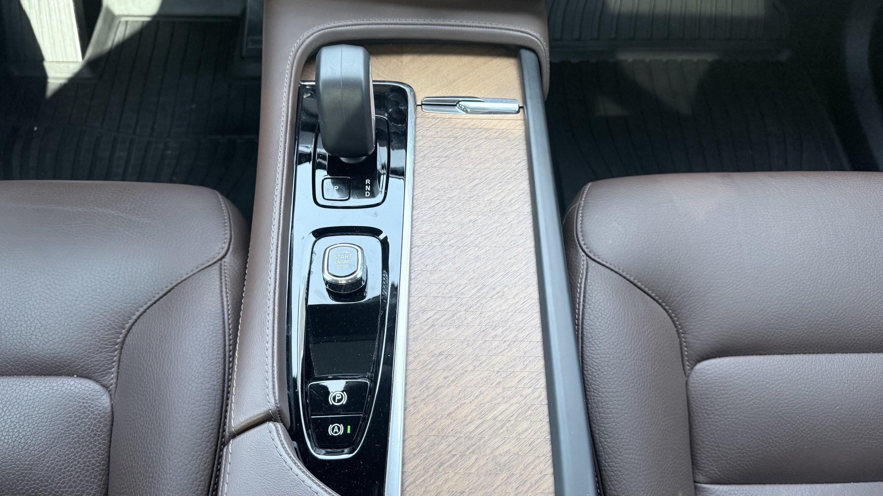 Used 2024 Volvo XC90 T8 Plus w/ Protection Package Premier AWD/4WD image 62