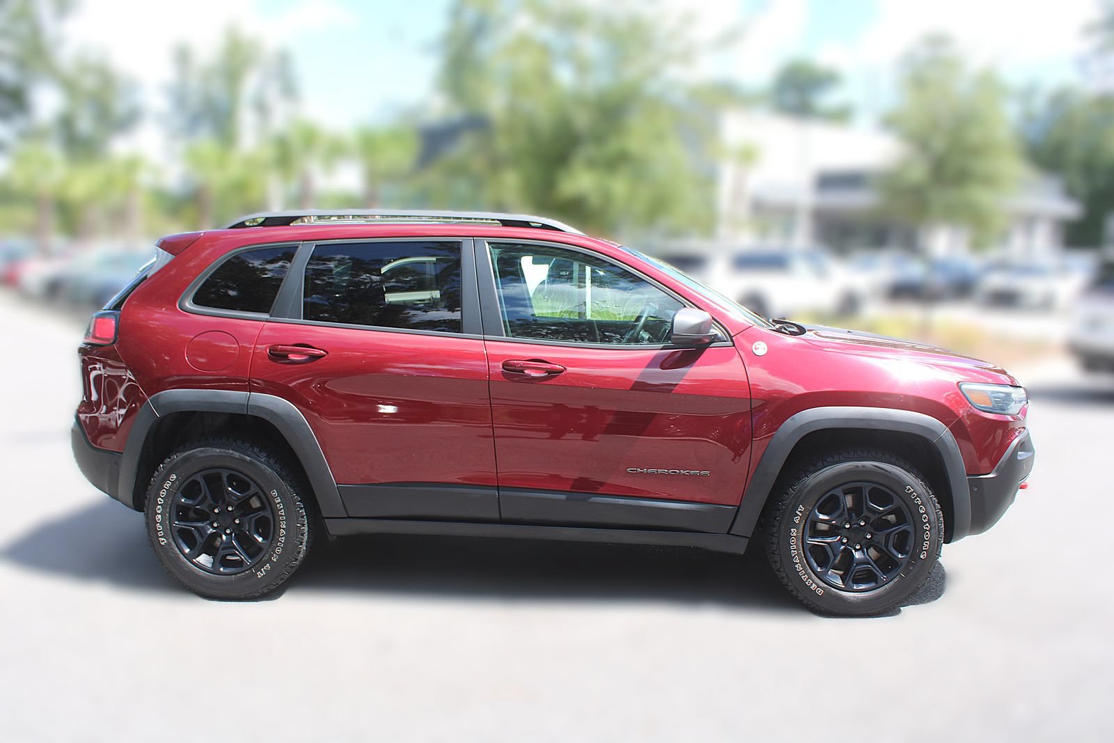 Used 2021 Jeep Cherokee Trailhawk w/ Sun, Sound & Nav Group AWD/4WD image 14