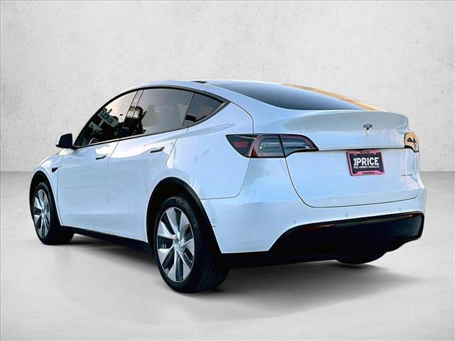 Used 2022 Tesla Model Y Long Range image 13