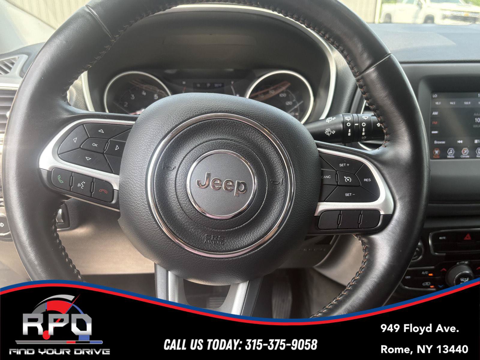Used 2019 Jeep Compass Latitude AWD/4WD image 14