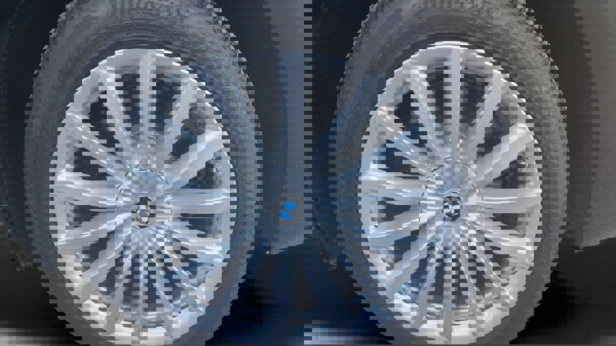 Used 2018 BMW 740i xDrive w/ Executive Package AWD/4WD image 23