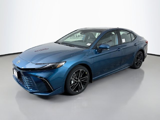 New 2026 Toyota Camry XSE AWD/4WD image 3