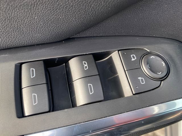 Used 2024 Chevrolet Traverse LT image 14