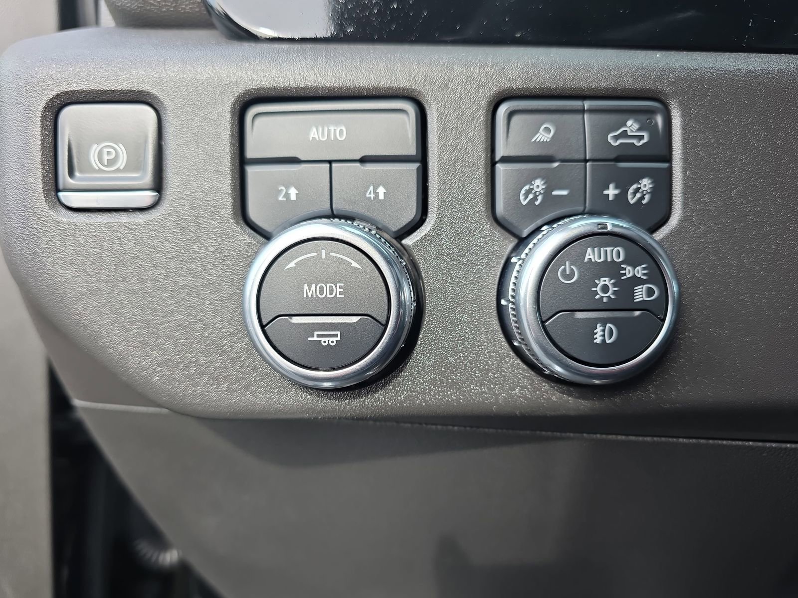 Used 2025 GMC Sierra 1500 SLT image 26