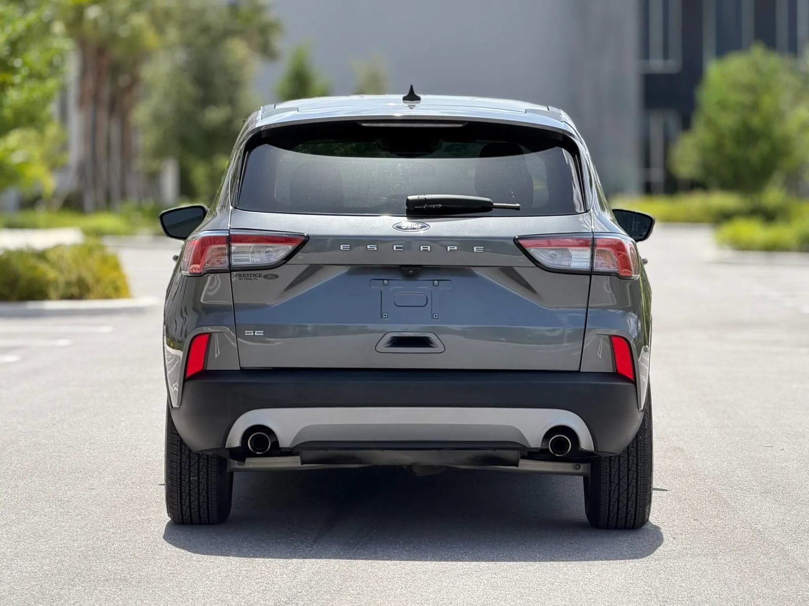 Used 2022 Ford Escape SE w/ Convenience Package FWD image 5