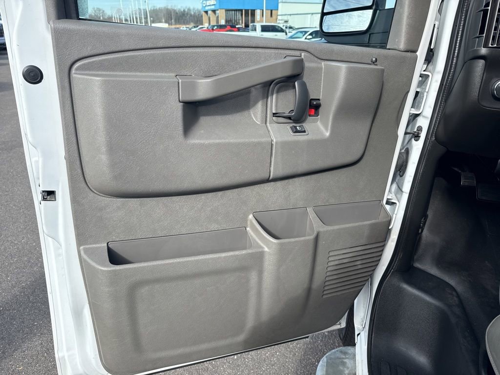 Used 2023 Chevrolet Express 2500 w/ Driver Convenience Package RWD image 19