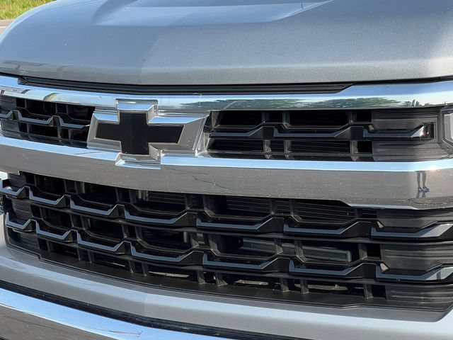 Used 2024 Chevrolet Silverado 1500 LT AWD/4WD image 40