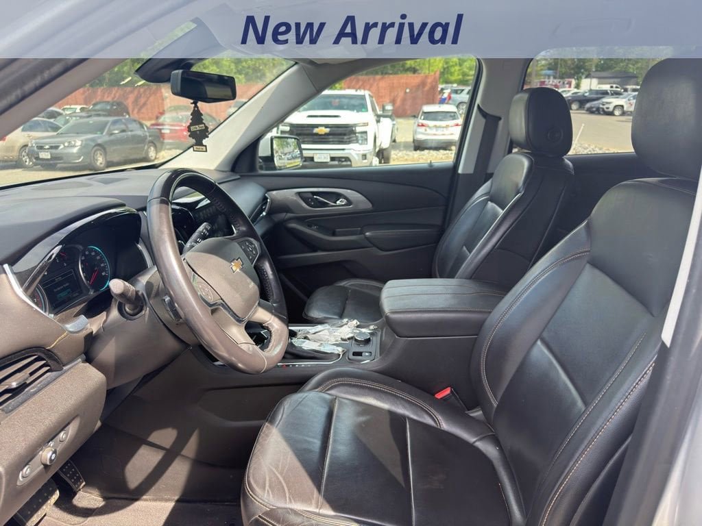 Used 2018 Chevrolet Traverse LT FWD image 7
