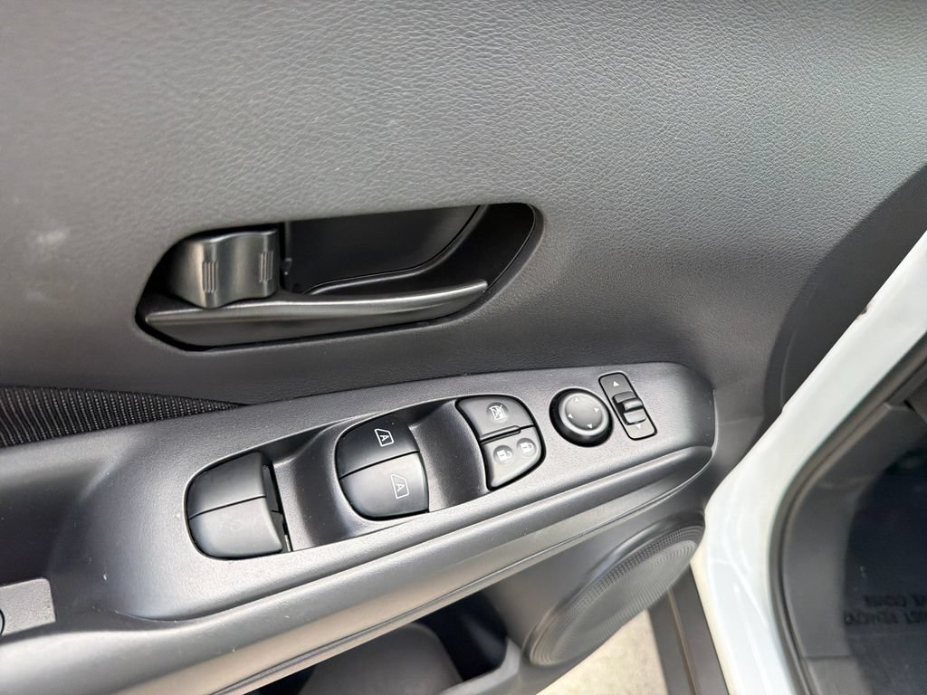 Certified 2025 Nissan Kicks Play S FWD image 16