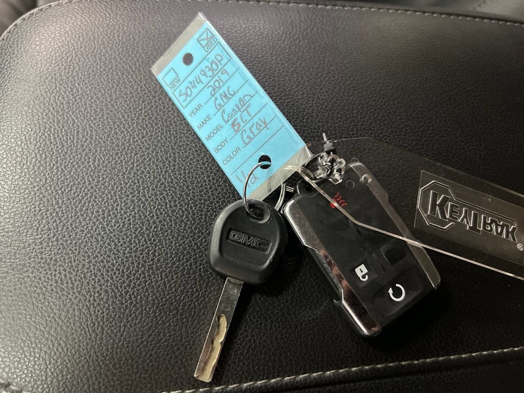 Used 2019 GMC Canyon SLT w/ Driver Alert Package RWD image 30