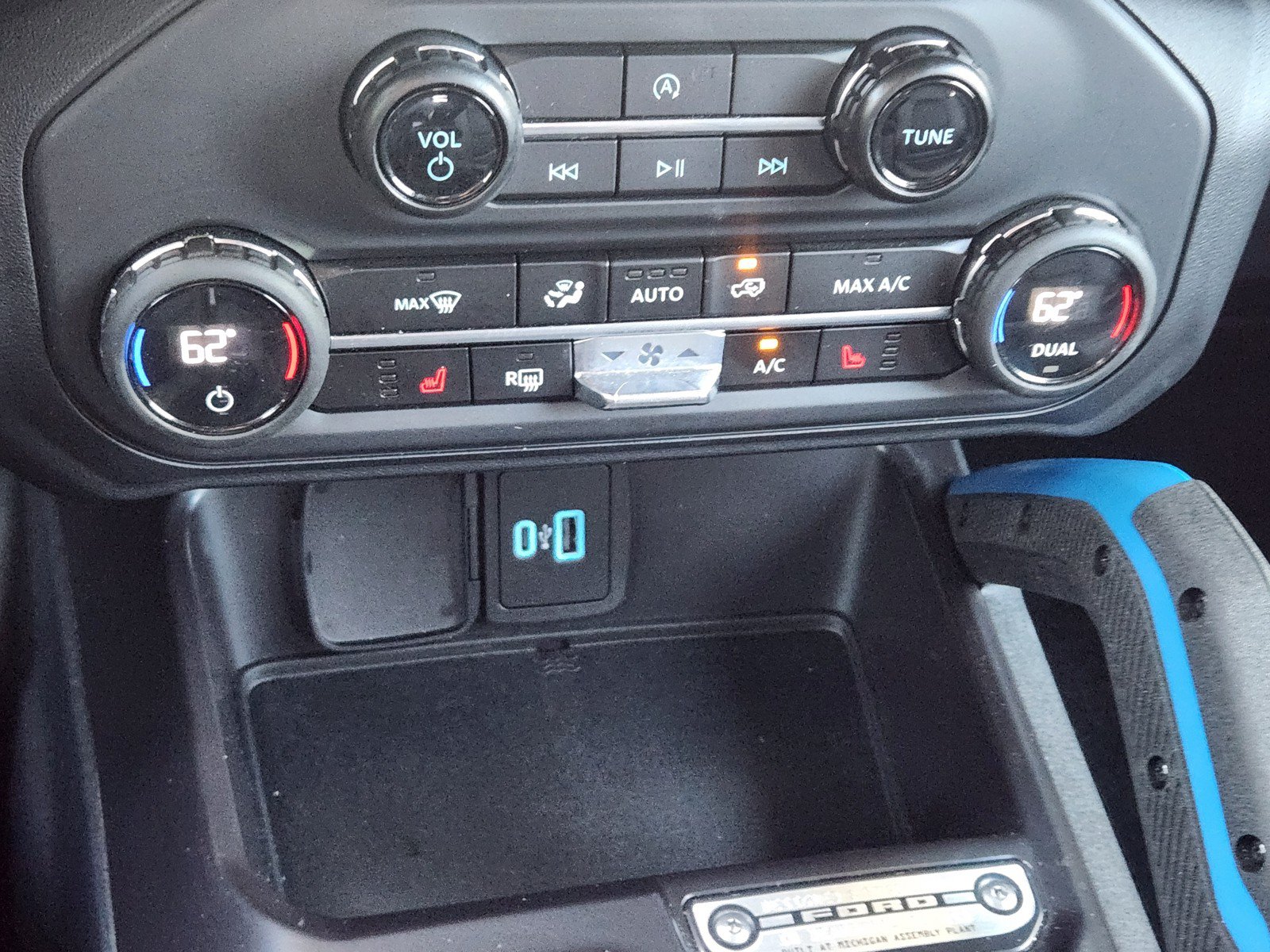 Used 2024 Ford Bronco Black Diamond AWD/4WD image 14