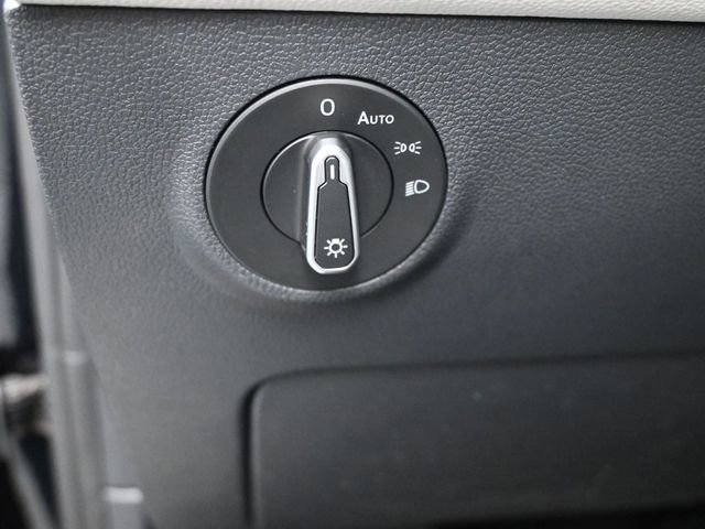 New 2026 Volkswagen Taos SEL image 21