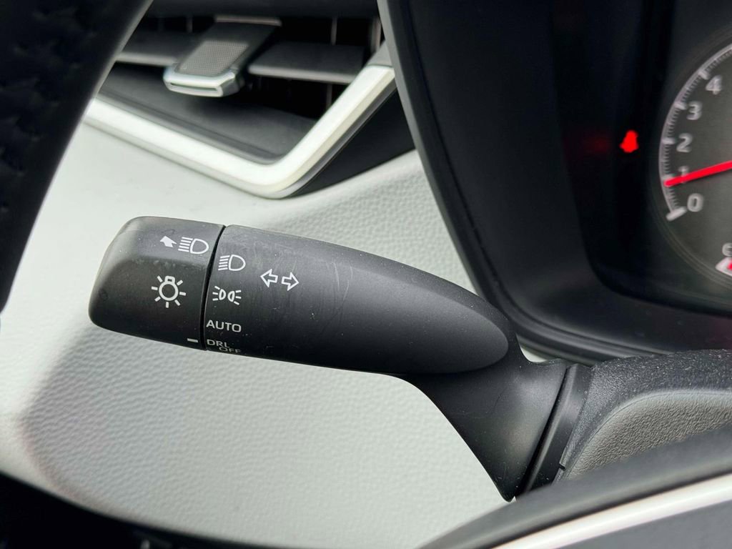 Used 2022 Toyota Corolla SE image 20