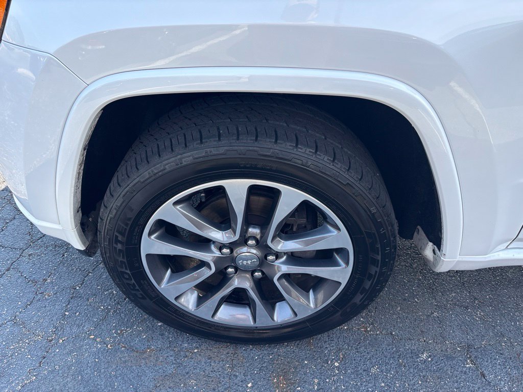 Used 2018 Jeep Grand Cherokee Overland AWD/4WD image 6