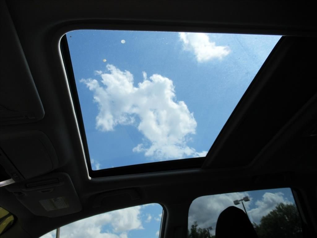 Used 2022 Subaru Forester Premium AWD/4WD image 16