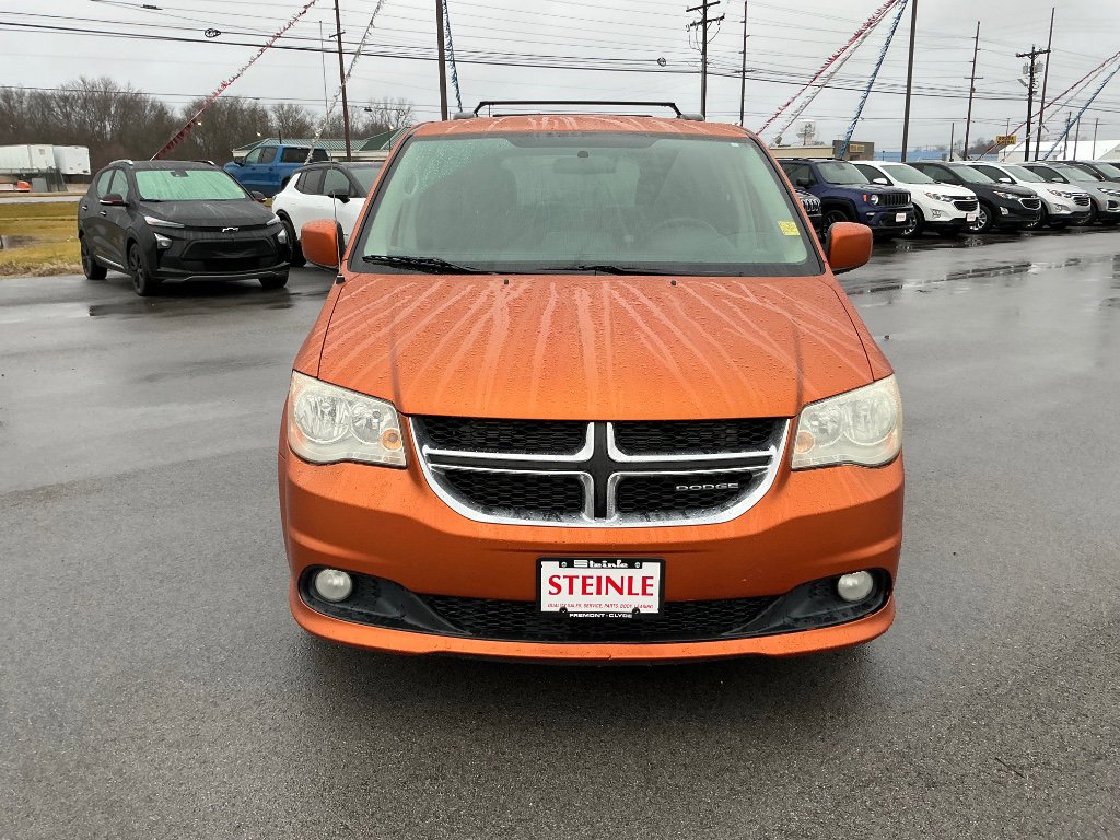 Used 2011 Dodge Grand Caravan Crew image 9