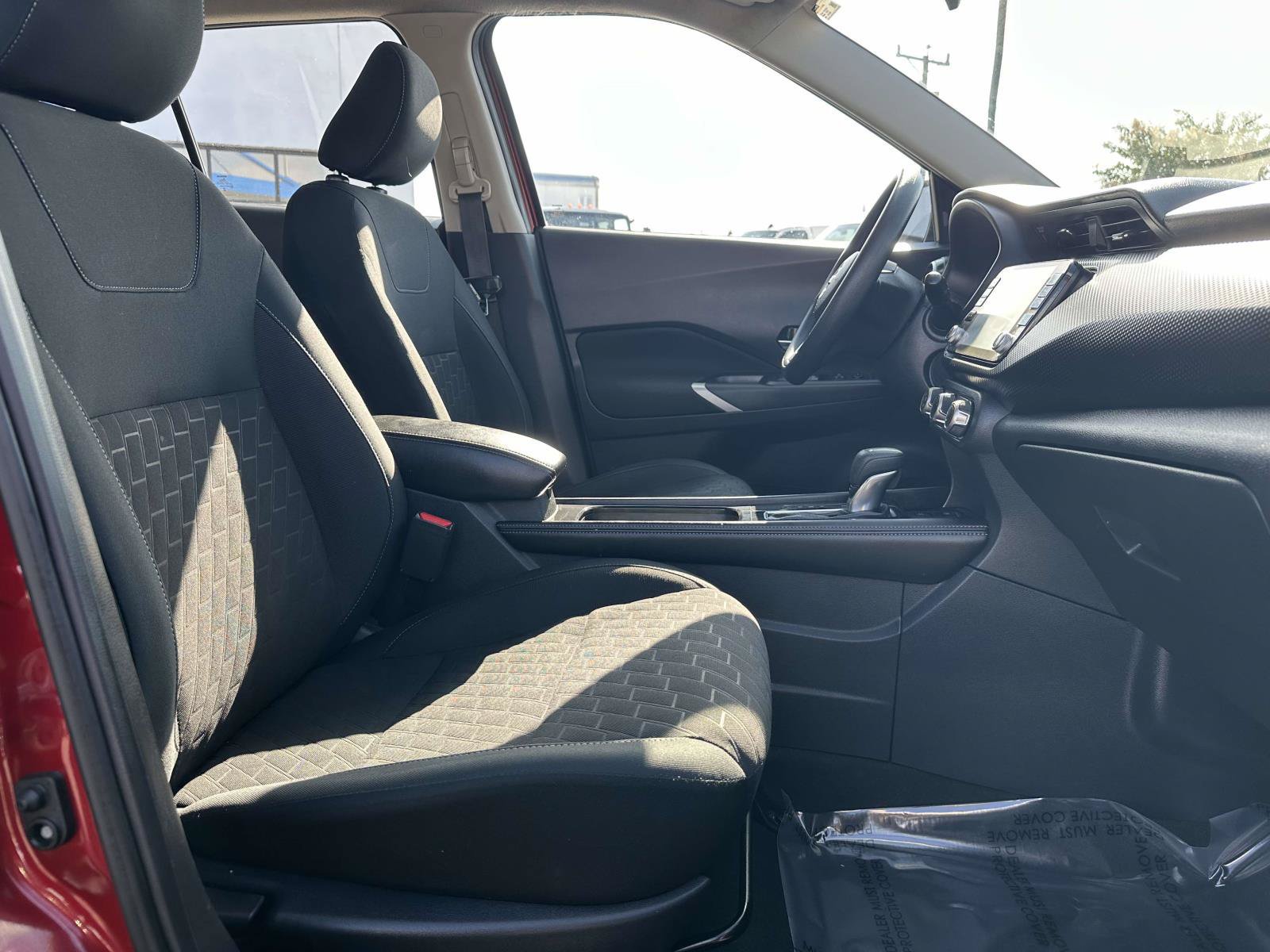 Used 2024 Nissan Kicks SV FWD image 28