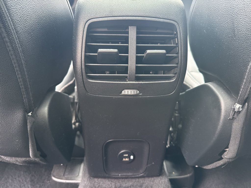 Used 2022 Ford Escape SEL AWD/4WD image 11