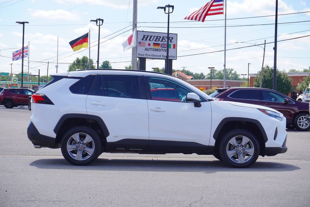 Used 2023 Toyota RAV4 XLE image 8