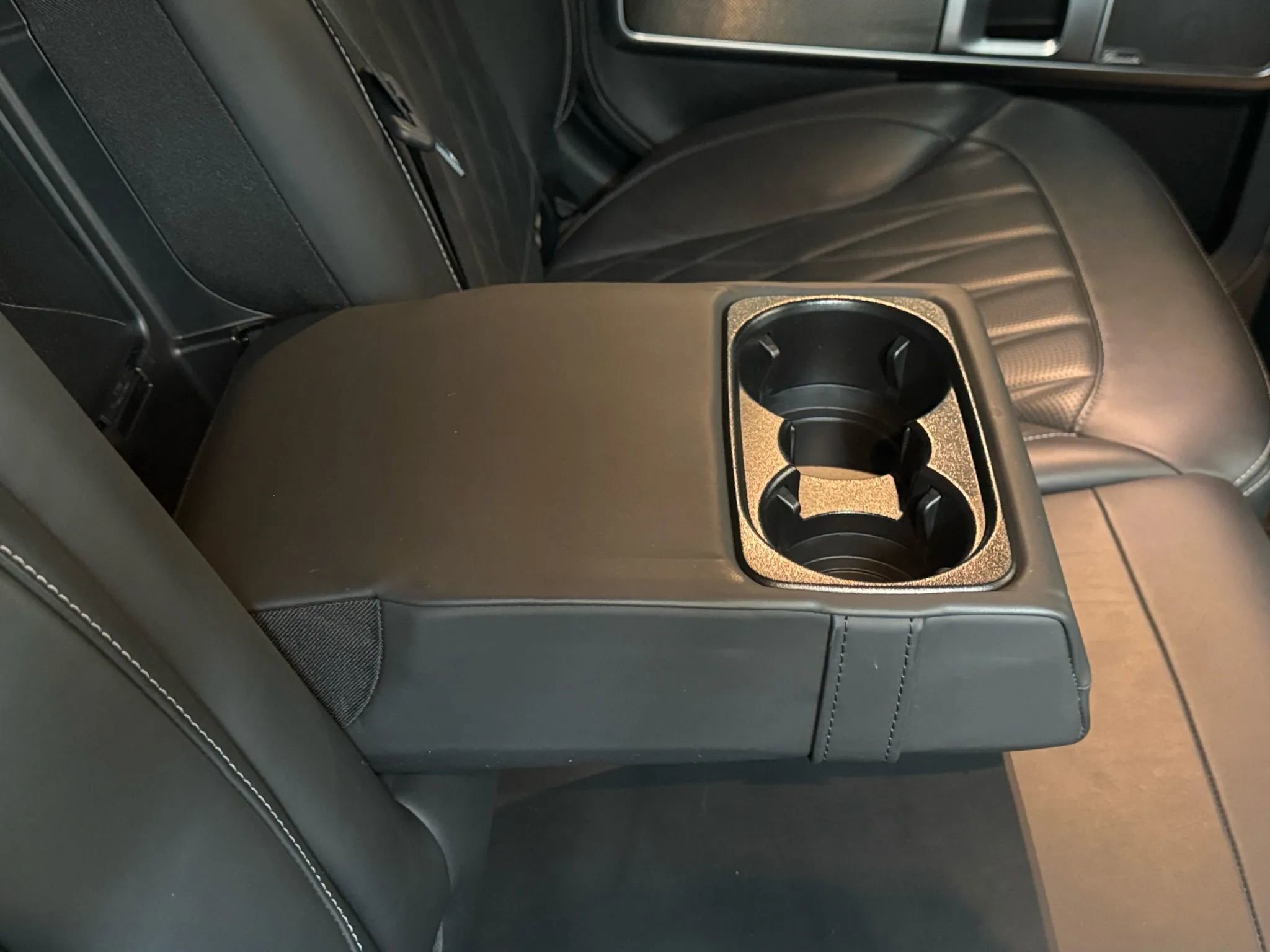 Used 2019 Mercedes-Benz G 550 image 32