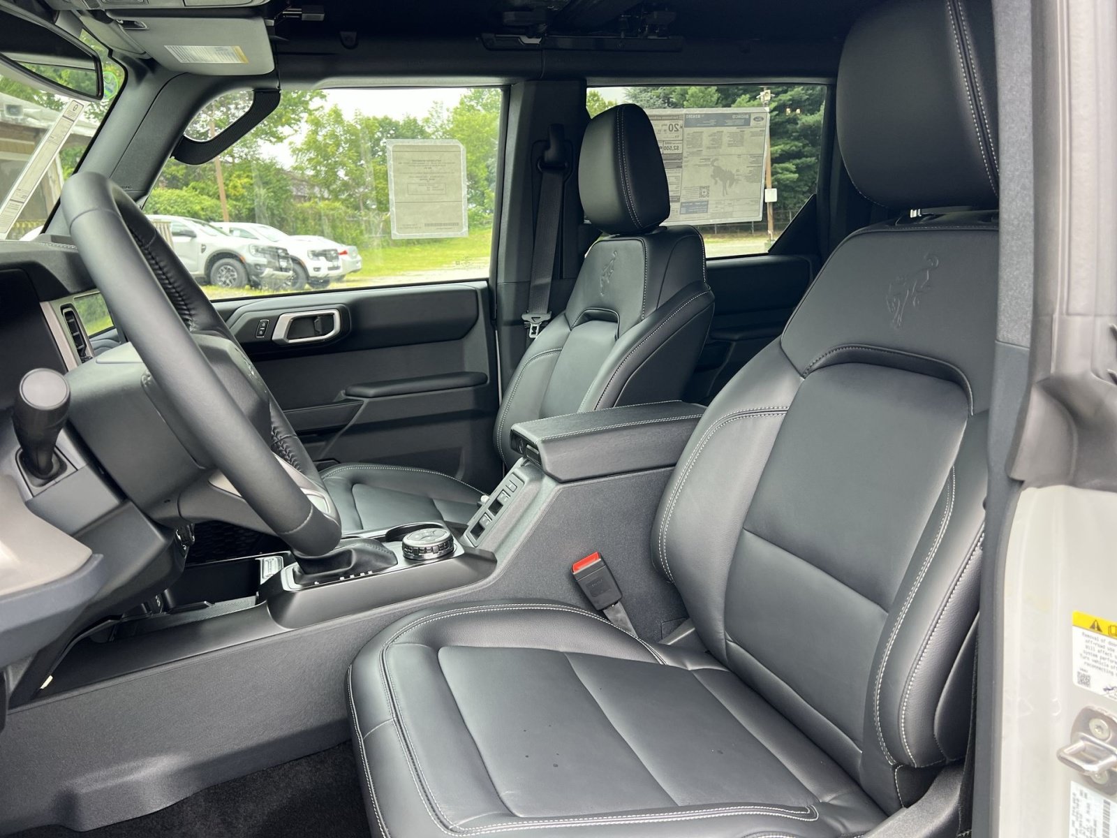 New 2026 Ford Bronco Outer Banks AWD/4WD image 13