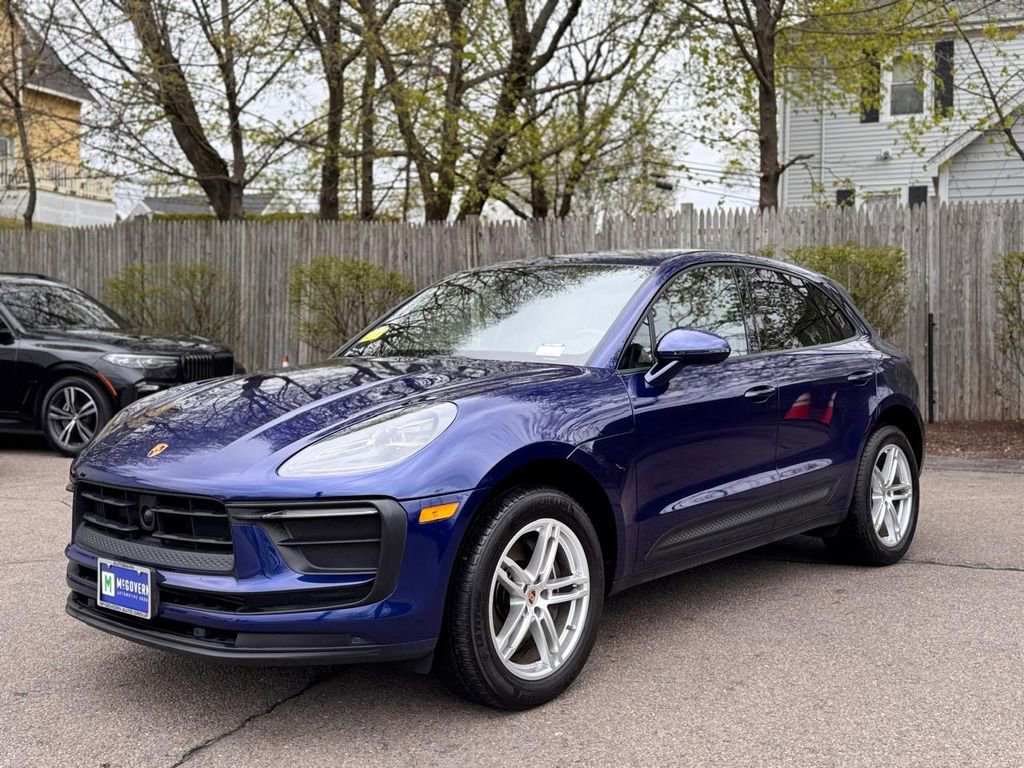 Used 2023 Porsche Macan AWD/4WD video 2