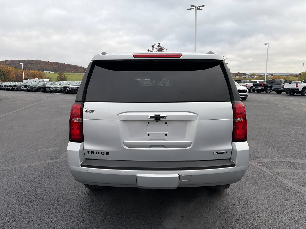 Used 2018 Chevrolet Tahoe Premier w/ RST 6.2L Performance Edition AWD/4WD image 6