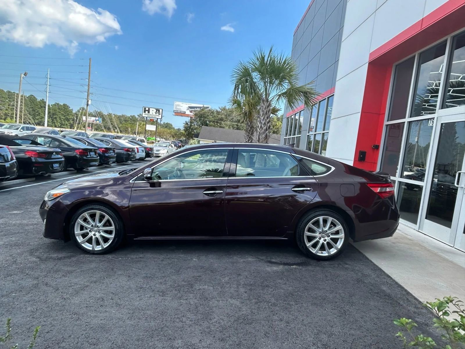 Used 2013 Toyota Avalon Limited image 8