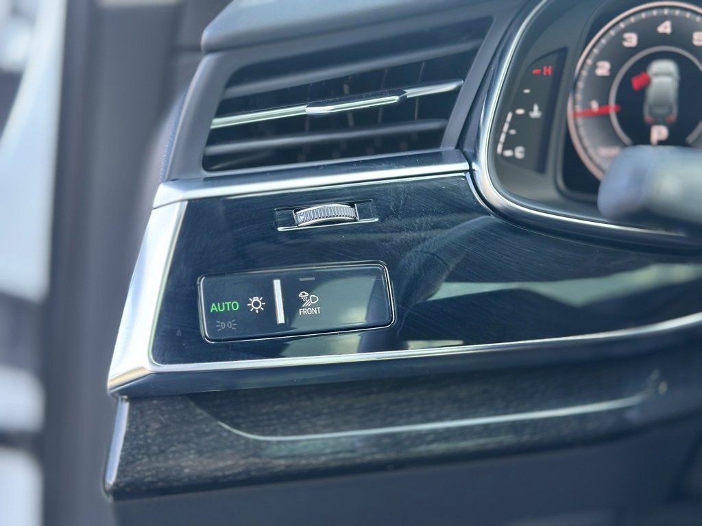 Used 2021 Audi Q7 3.0T Prestige w/ Prestige Package image 23